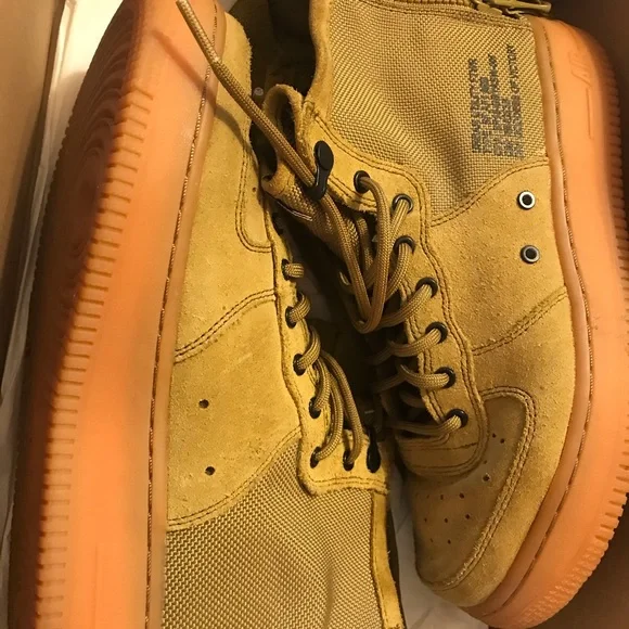 COPY - Nike SF AF1 mid - Picture 7 of 8